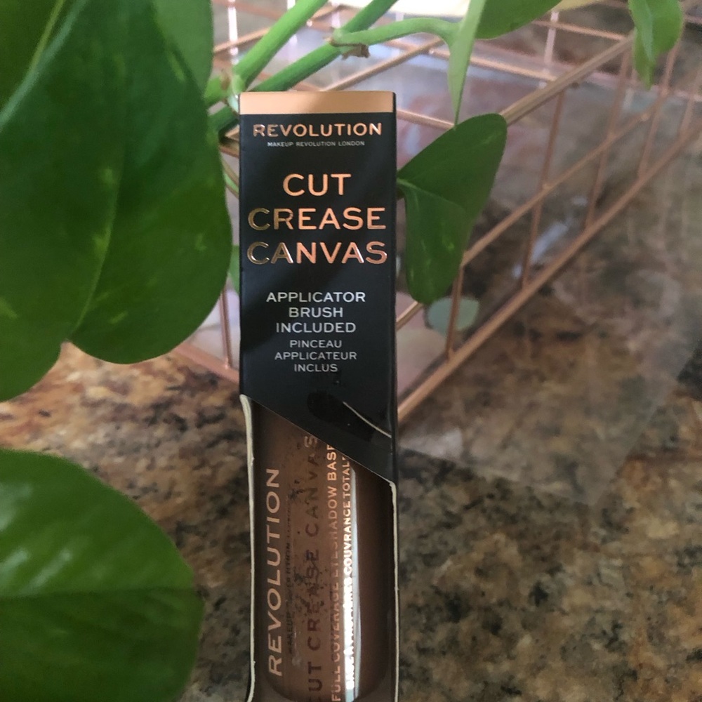 Makeup Revolution Cut Crease Canvas - Etch Deep